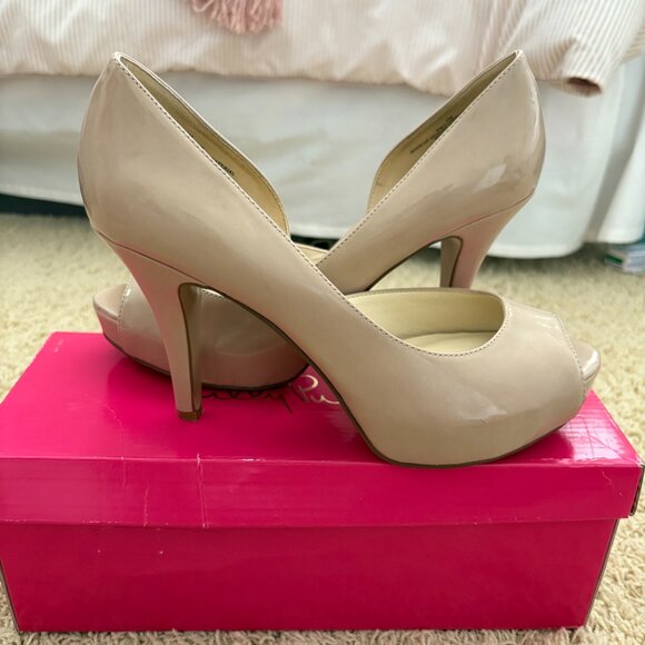 Nine West Nude Stiletto Peep Toe Pumps Size 8 - Picture 2 of 5